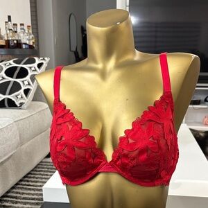 Victoria's Secret Vibrant Red Floral Lace Bra
